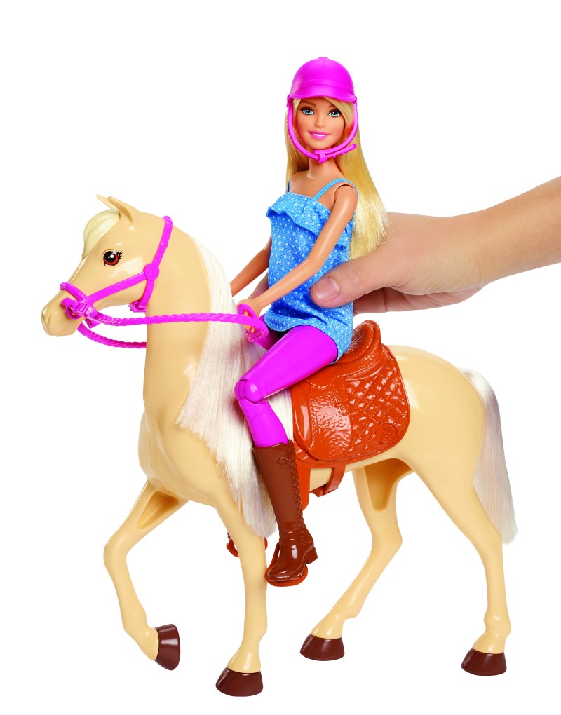 Barbie panenka s koněm