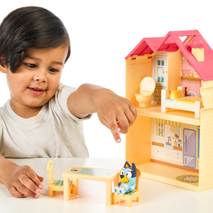 Mini domeček Bluey s příslušenstvím + figurka