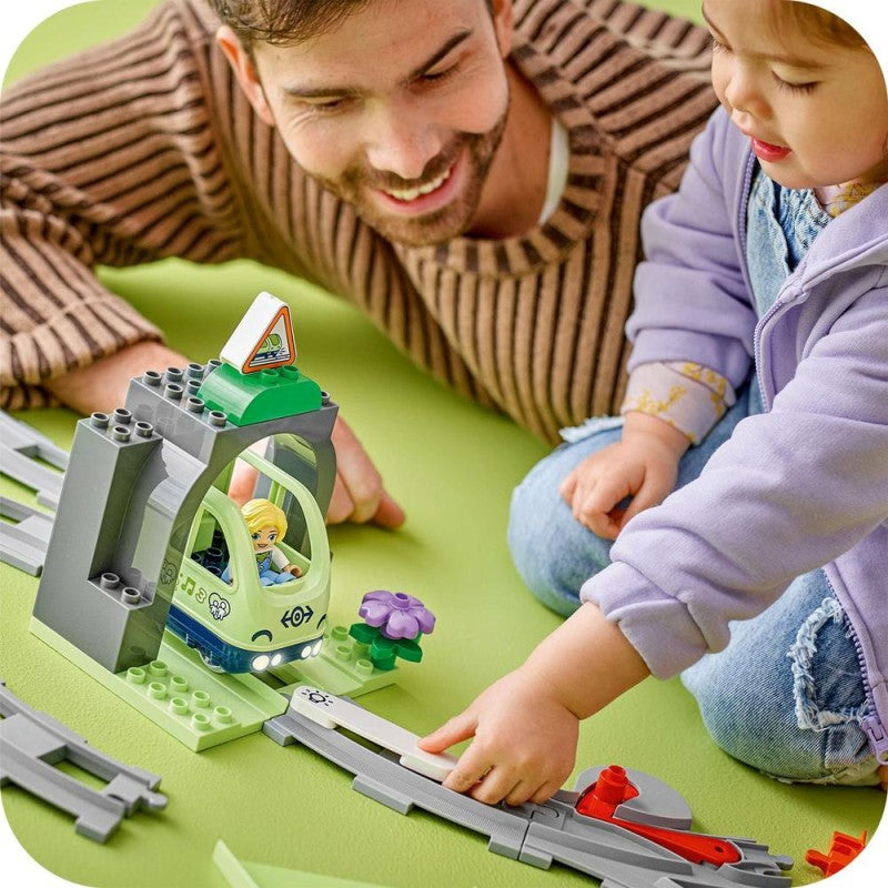 LEGO® DUPLO® 10425 Železniční tunel a koleje – rozšiřující sada