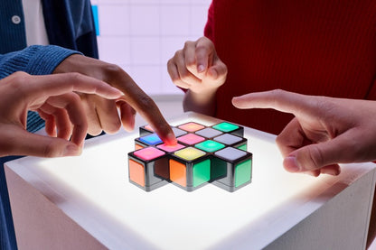 Rubikova kostka elektronická hra Tetris rush