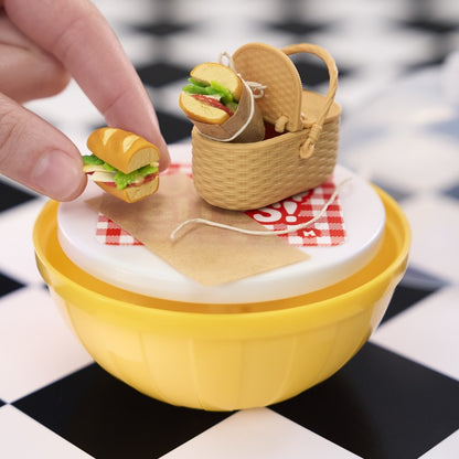 MGA's Miniverse - Mini Food Občerstvení, série 4A, PDQ