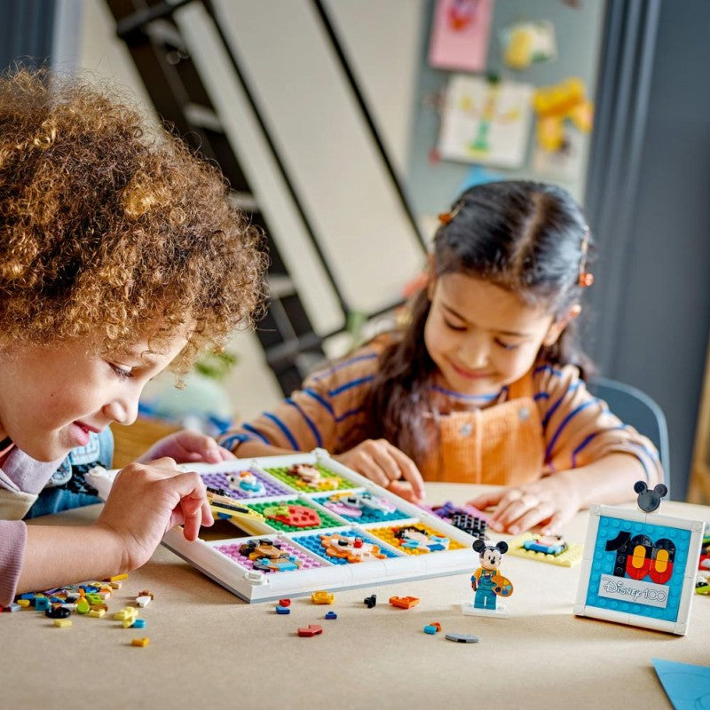 LEGO® Disney 43221 100 let oblíbených animovaných postav Dis