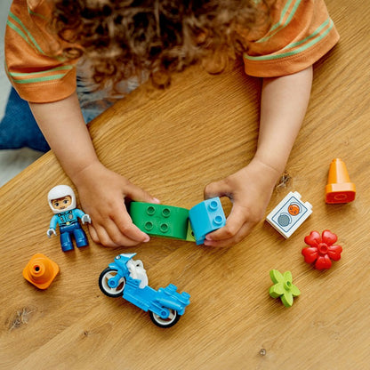 LEGO® 10471 DUPLO® Modrá policejní motorka