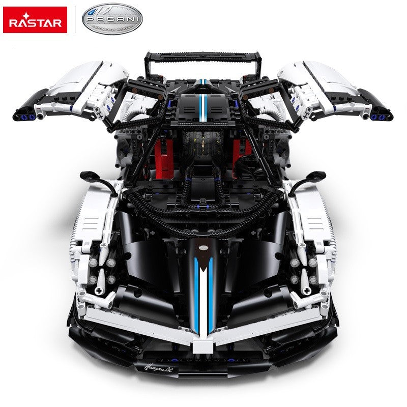 Rastar 1:8 Pagani Huayra BC Bílá Stavebnice