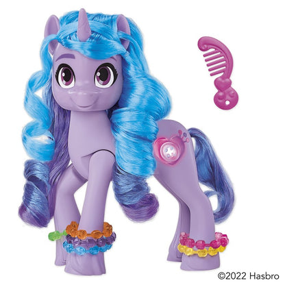 My Little Pony Izzy vidí jiskru