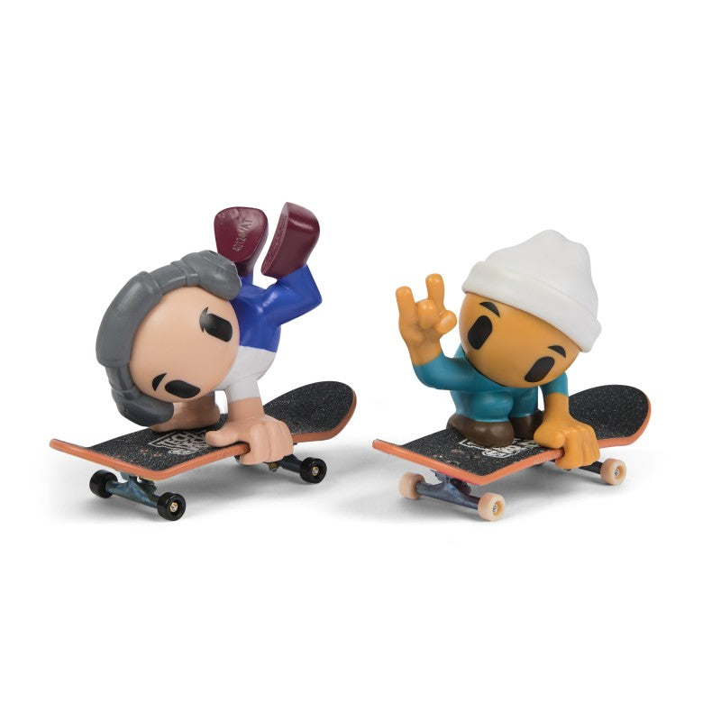 Tech Deck sk8 crew fingerboard s figurkou dvojbalení černá čepice a modrá helma
