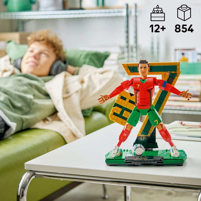 LEGO® Editions 43016 Cristiano Ronaldo - Fotbalová legenda
