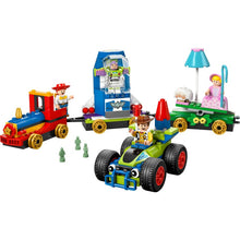 LEGO® │ Disney a Pixar 43264 Slavnostní vláček a Autíčko z Příběhu hraček