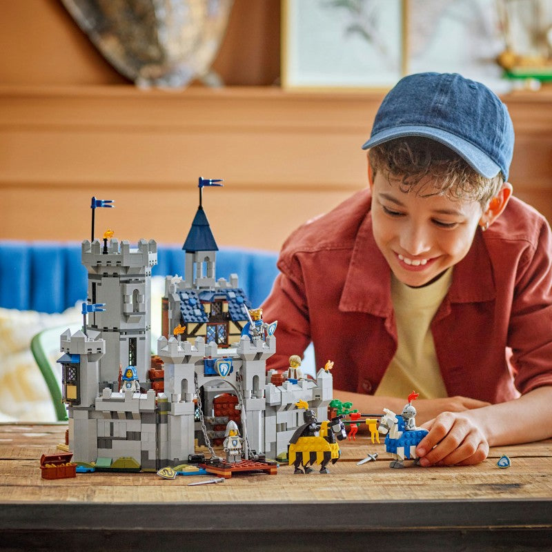 LEGO® Creator 3 v 1 31168 Středověký hrad a rytíři na koních