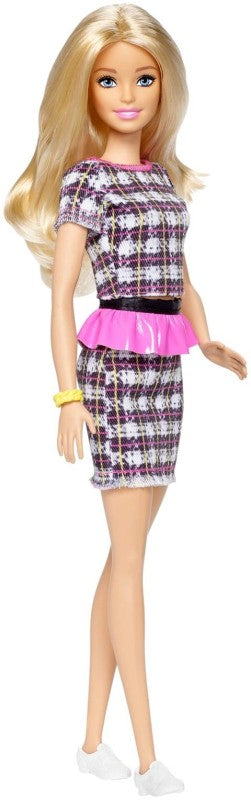 Barbie modelka barevné háčkované šaty