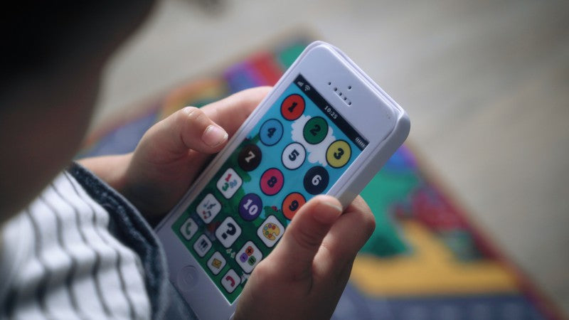 Naučný mobilní telefon s krytem Moudrá sova