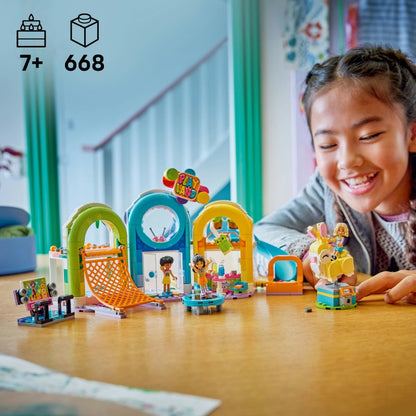 LEGO® 42686 Friends Zábavné interiérové hřiště