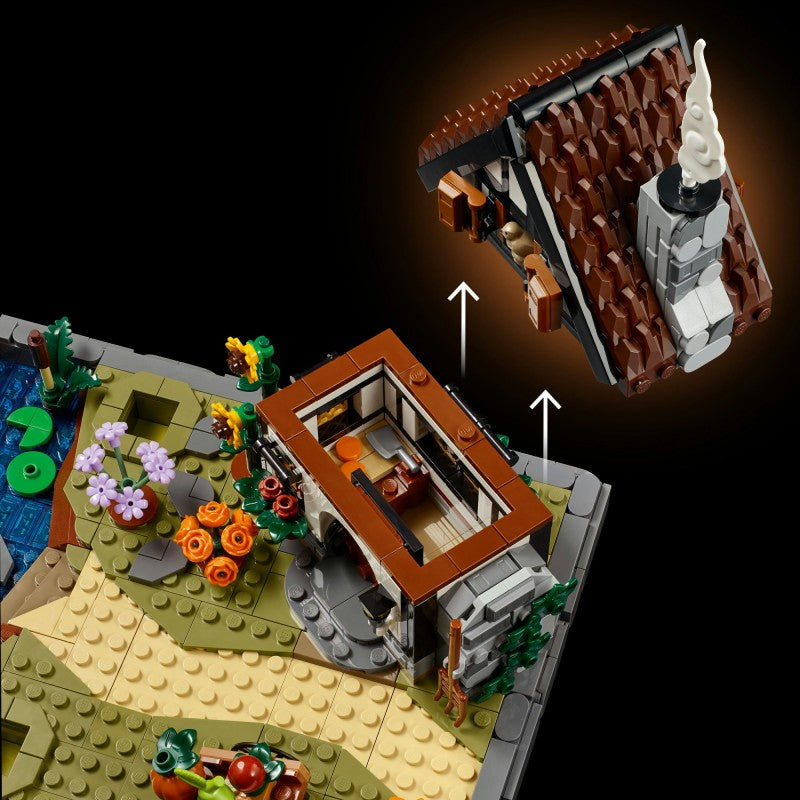 LEGO® Icons 11372 Chata a podzimní zahrada