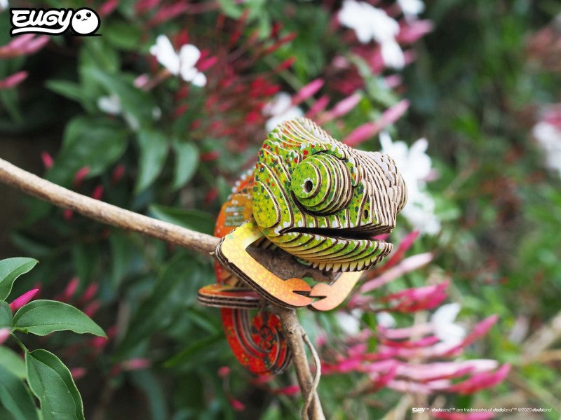 EUGY Chameleon 3D kartonová skládačka