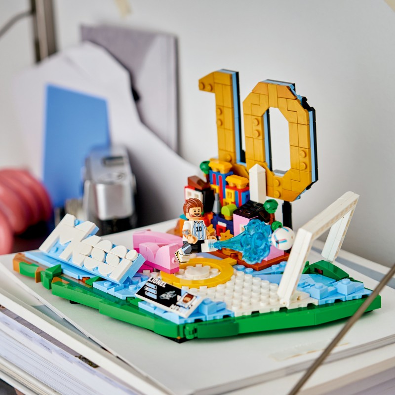 LEGO® Editions 43011 Lionel Messi - Hvězdné momenty fotbalu