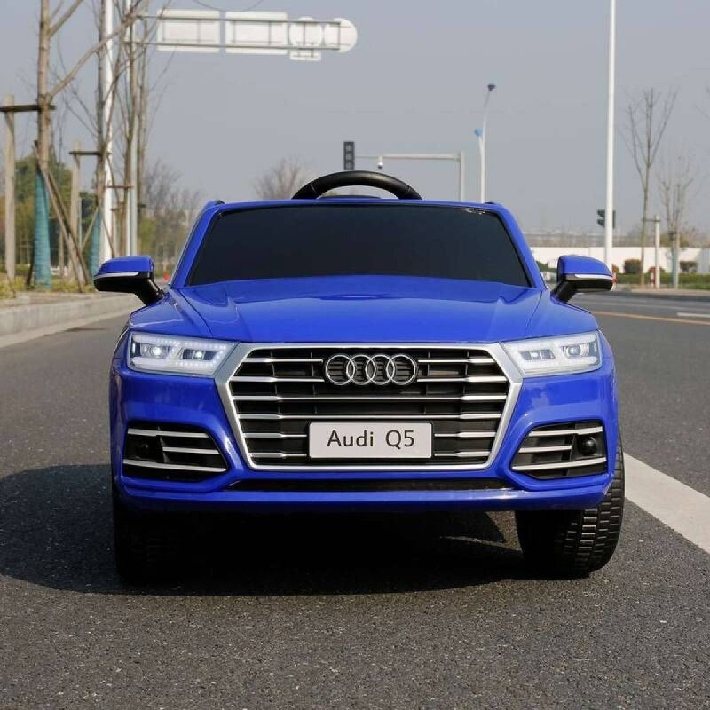Audi Q5, 12V4,5AH, 2,4GHZ, MP3, 2 motory