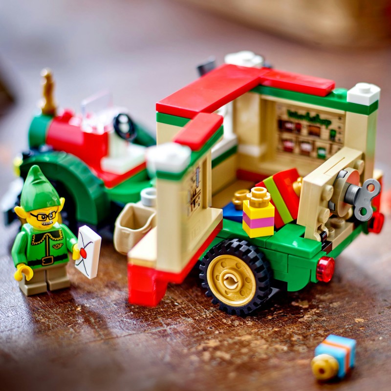 LEGO® Iconic 40746 Santův kamion