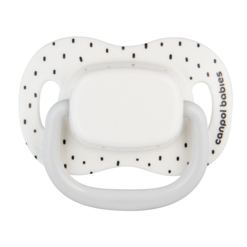 Set symetrických silikonových dudlíků BabiesBoo 6-18m 2ks bílý