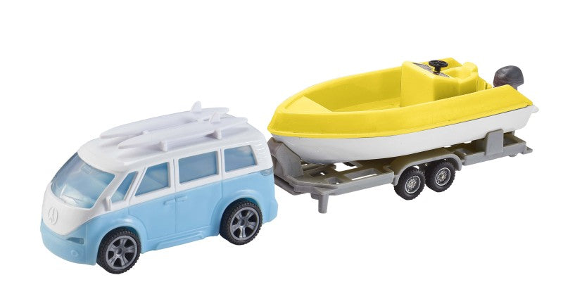 Teamsterz karavan s přívěsem a lodí zelené auto a žlutý člun