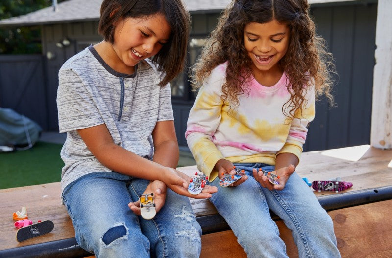 Hot Wheels fingerboard a boty Charged - Up Champ