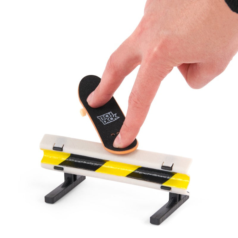 Tech Deck fingerboard dvojbalení s překážkou Disorder