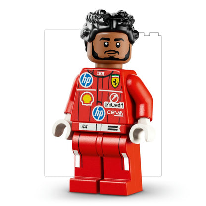 LEGO® Editions 43022 Helma Lewis Hamilton ze Scuderia Ferrari HP