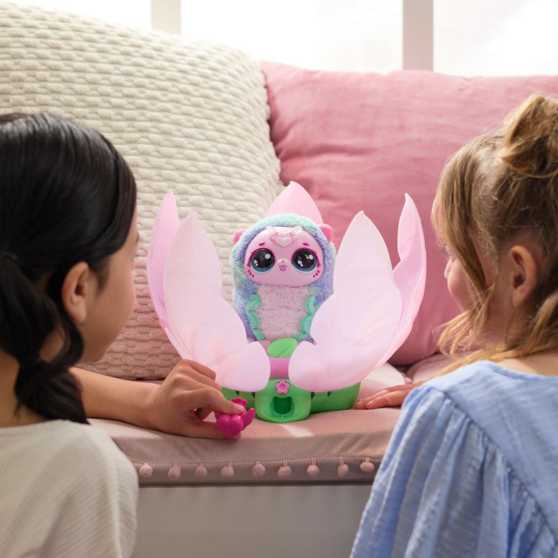 Hatchimals Bloomables poupě s překvapením koťátka