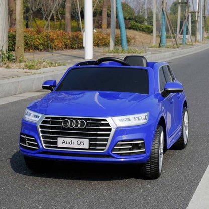 Audi Q5, 12V4,5AH, 2,4GHZ, MP3, 2 motory