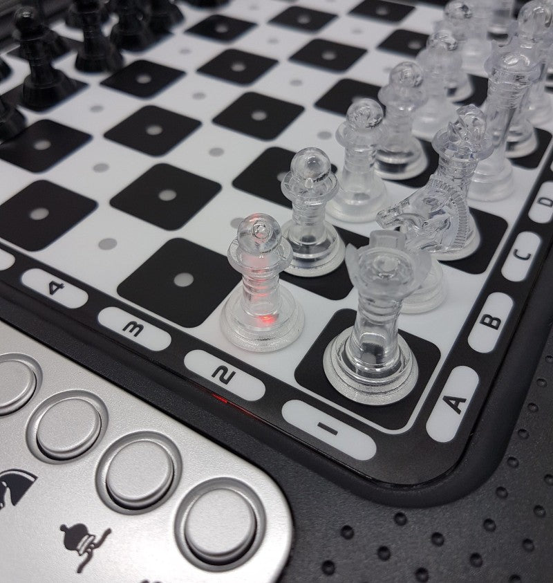 Lexibook elektronická šachová hra ChessMan FX