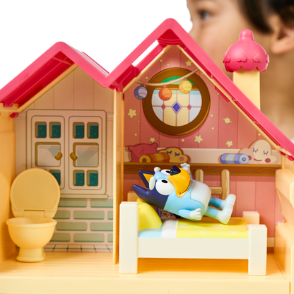 Mini domeček Bluey s příslušenstvím + figurka