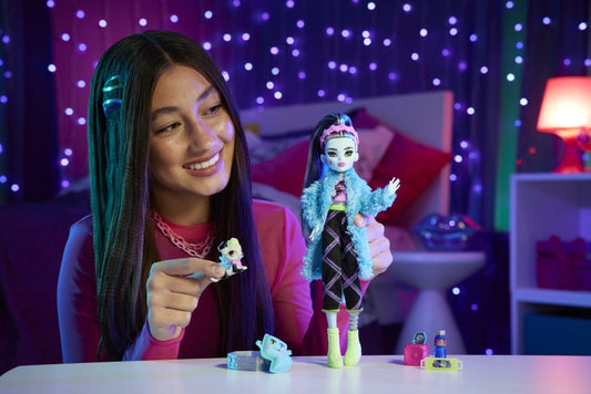 Monster High Creepover Party panenka - Frankie