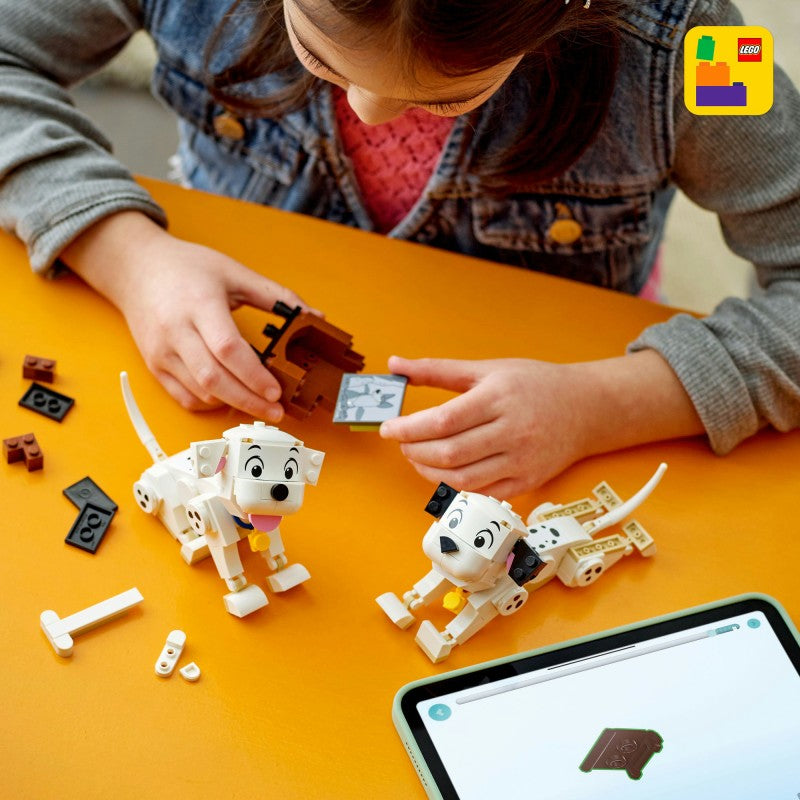 LEGO® │ Disney 43271 Štěňátka Štístko a Penny z filmu 101 dalmatinů